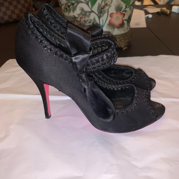 Betsy Johnson Heels with Pink Bottoms 💗 - Picture 2 of 5